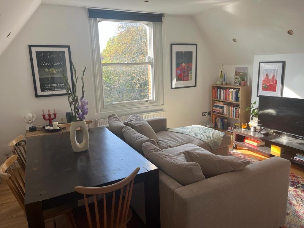 2 Bedroom Top Floor Flat, West Dulwich Free Street Parking Londres Extérieur photo